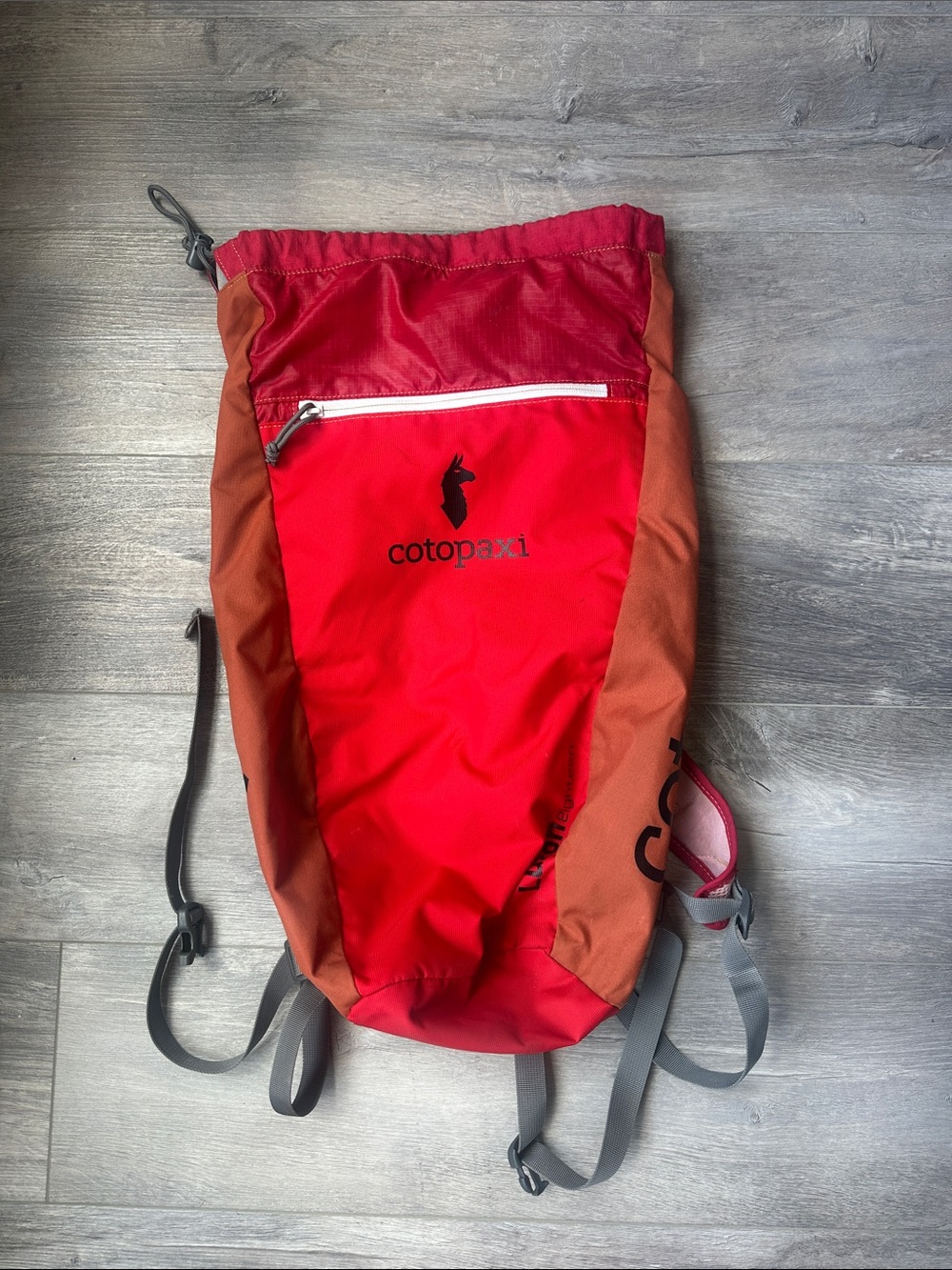 cotopaxi Red & Rust Day Backpack - Picture 1 of 3